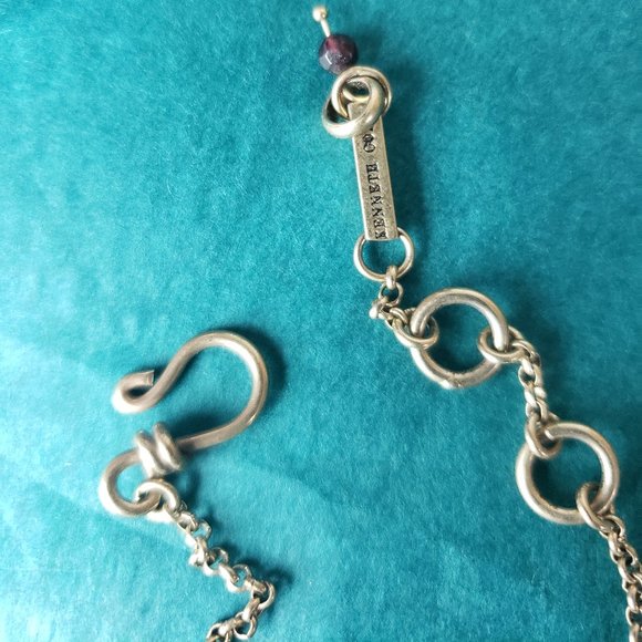 2/35$ Kenneth Cole Y necklace with deep red beads - Picture 6 of 6